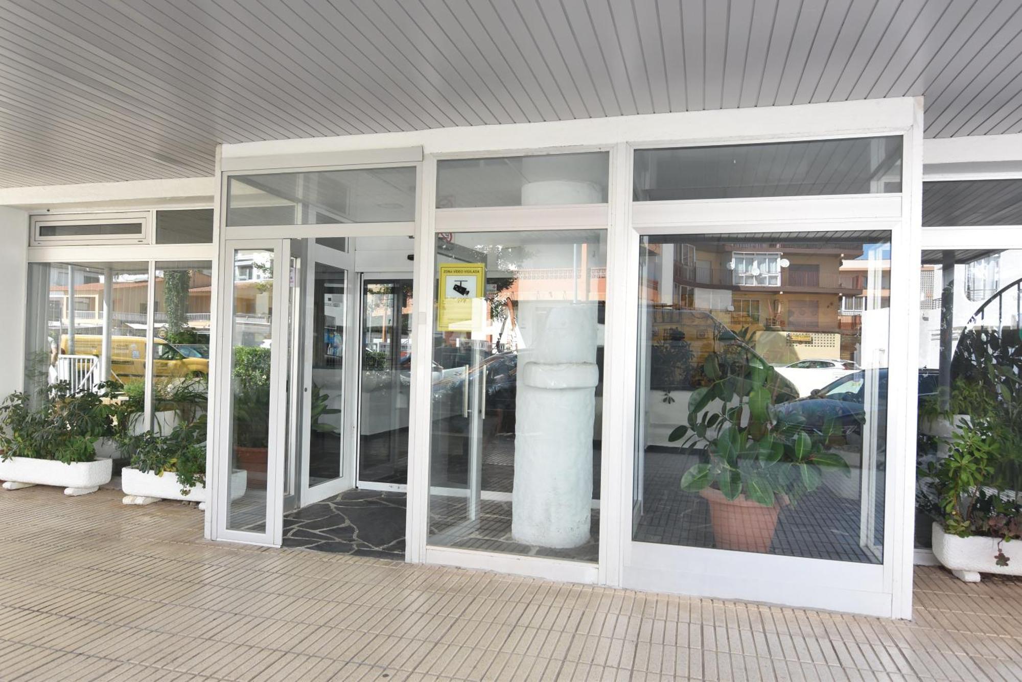 Rnet - Rhc 2101 Roses Holiday Center ภายนอก รูปภาพ